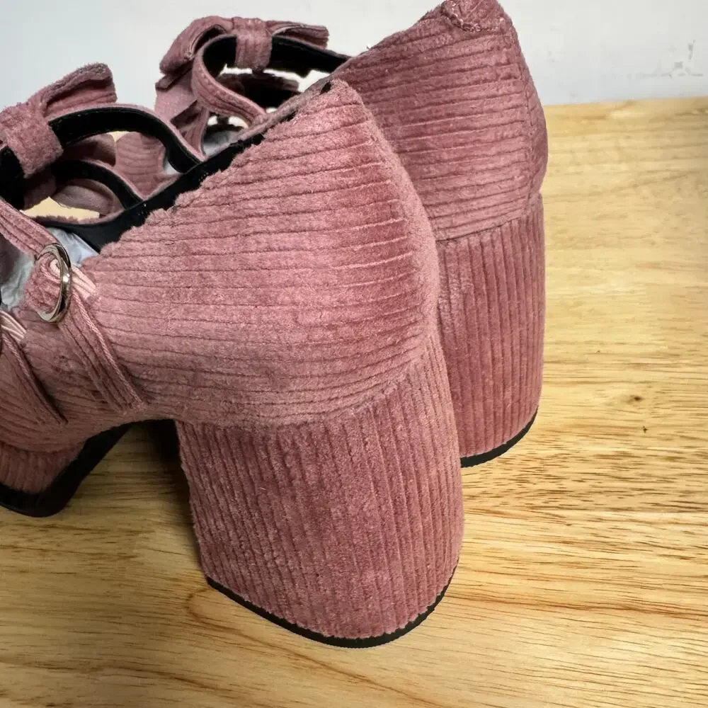 NWOB Dolls Kill Delia’s ROMANTIC TYPE MARY JANES Pink Corduroy Chunky Y2K Size 9